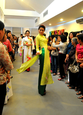 “National Beauty” Ao Dai show to mark Vietnamese Women’s Day